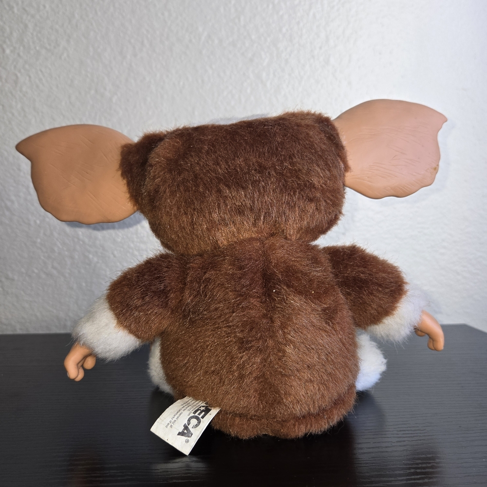 NECA Gremlins Dancing Gizmo Plush Mogwai Singing Dancing - Picture 3 of 10